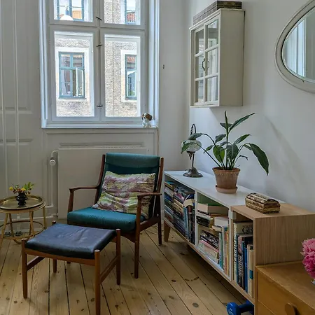 Apartment Historic Flat With Garden And French Balcony Copenhagen