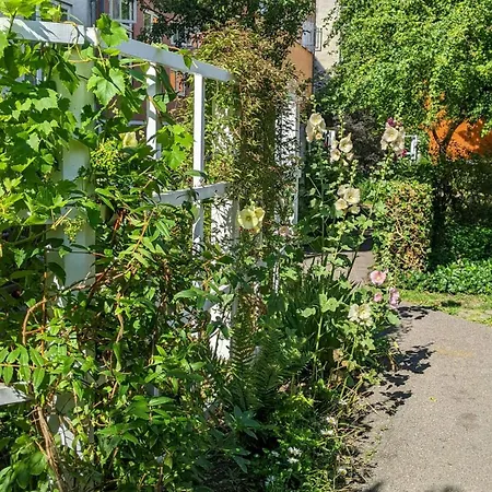 Apartment Historic Flat With Garden And French Balcony *